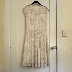 5/$25 White Lace Meetjen Dress